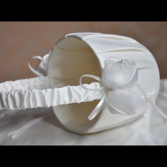 Ivory Satin Flower Girl Basket & Pillow Set - Picture 5 of 8
